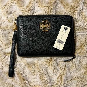 TORY BURCH - Britten Large Zip Pouch Wristlet Black